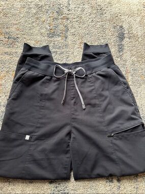 Fabletics Black Scrubs with Drawstring